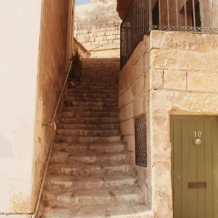 Daire Barrakka Gardens Valletta